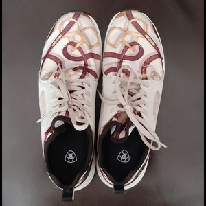 Shoes Ariat size 7